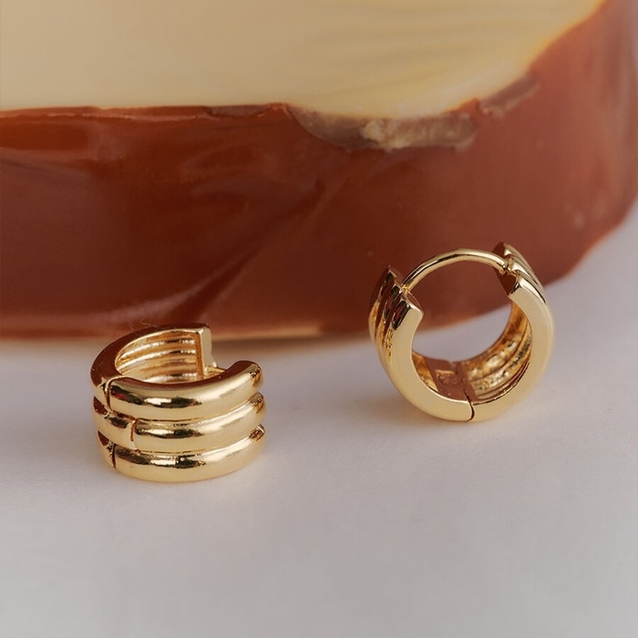 オーマイガール孝貞ショヌ着用triple one-touch earring/韓国の人気ブランド 韓国正規品 韓国の人気商品 韓国ファッション 韓国ジュエリー デイリーアクセサリー SNSで人気