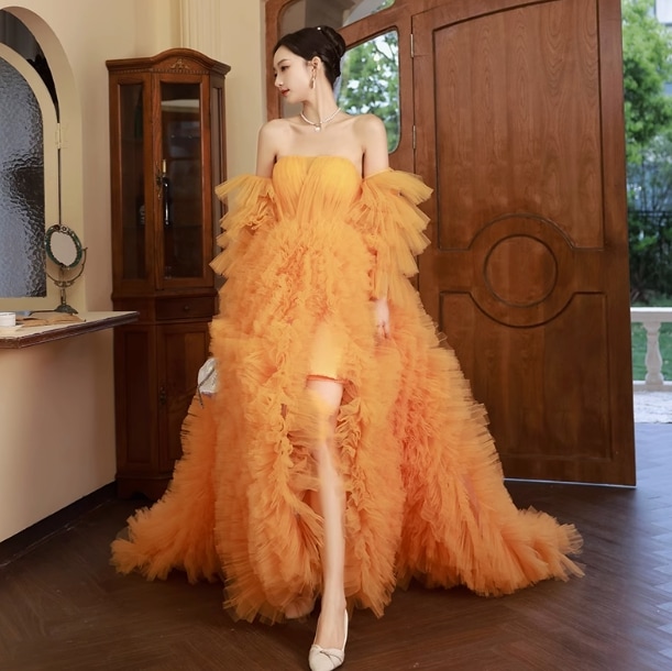 カラードレス オレンジ ソフトチュール オフショルダー 編み上げ 華やかなトレーン ロングスリーブ 演奏会/音楽会/発表会など