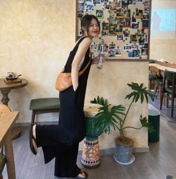 サロペット ワイドパンツ 重ね着 オールインワン セットアップ ロング丈 袖なし ノースリーブ スクエアネック スリム 細身 ストレート スマート ポケット 薄手 かわいい 大人可愛い シンプル 大人