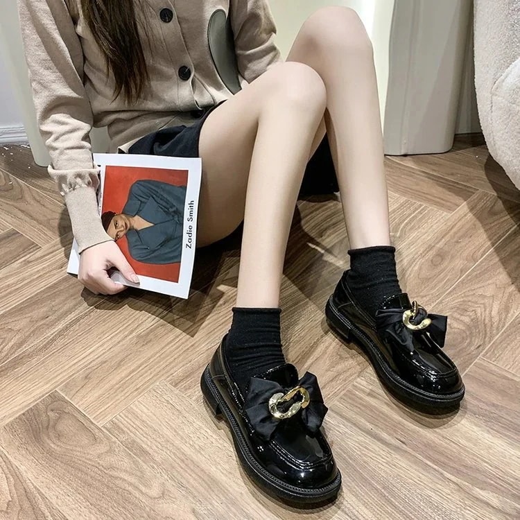 ローファー レディース シューズ パンプス風 蝶結び 毎日履きたい 流行 今が絶対買い ファッショナブル 4,256円