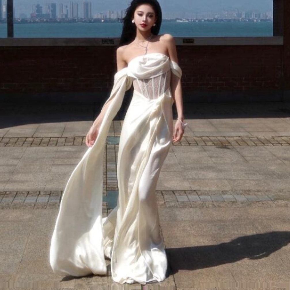 ドレス 衣装 ウエディングドレス 披露宴ドレス ロングドレス オフショルダー オフショル ロング丈 切り替えデザイン シースルー 刺繡 ステージドレス 発表会 セミフレア かわいい 大人可愛い