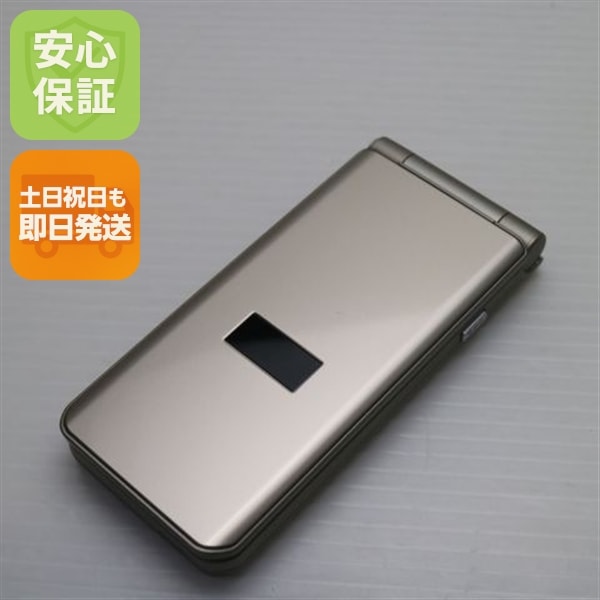 新品同様 arrows ケータイ ベーシック F-41C ゴールド スマホ 白ロム 中古 土日祝発送OK 138