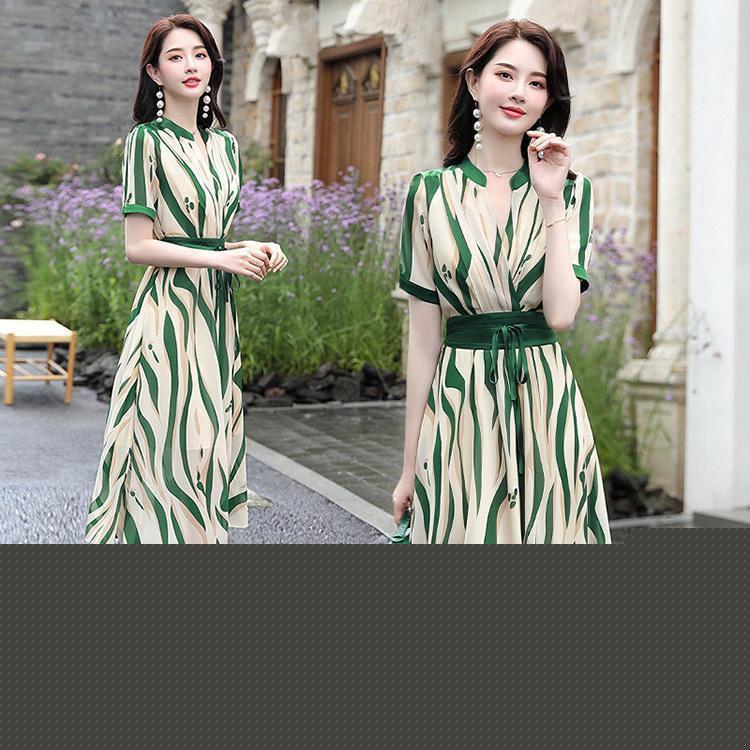 ワンピース レディース 40代 マキシワンピース 春夏新作 半袖ワンピース 花柄 Vネック パフスリーブ フレアスカートオシャレ韓国風 大人結婚式ドレス 30代