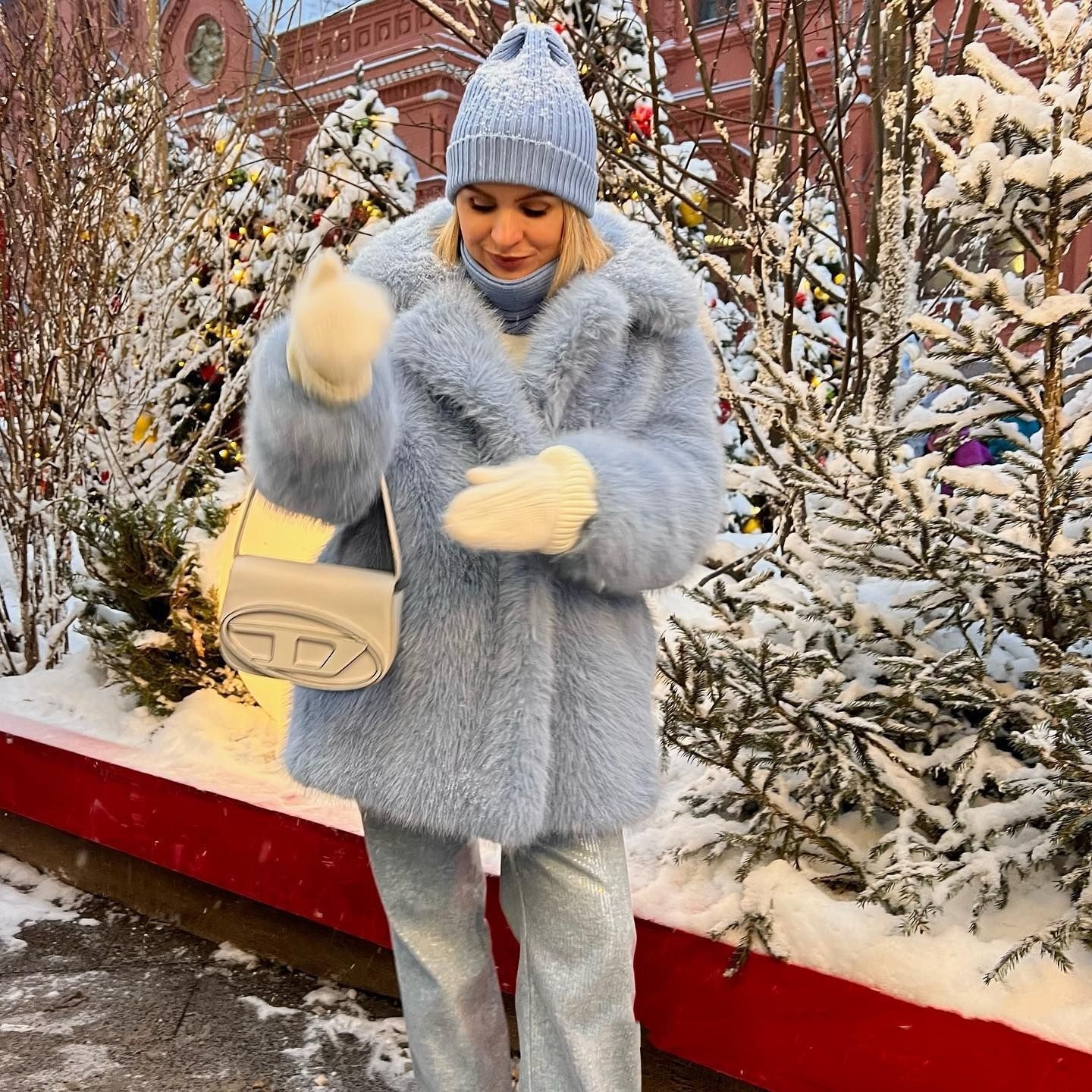 冬 フェイクファーコート レディース ミディアムロング ゆったり 新品 大人気 フェイクフォックス毛皮風 アウター