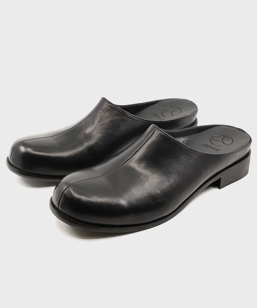 Mud Horsehide Mule Black