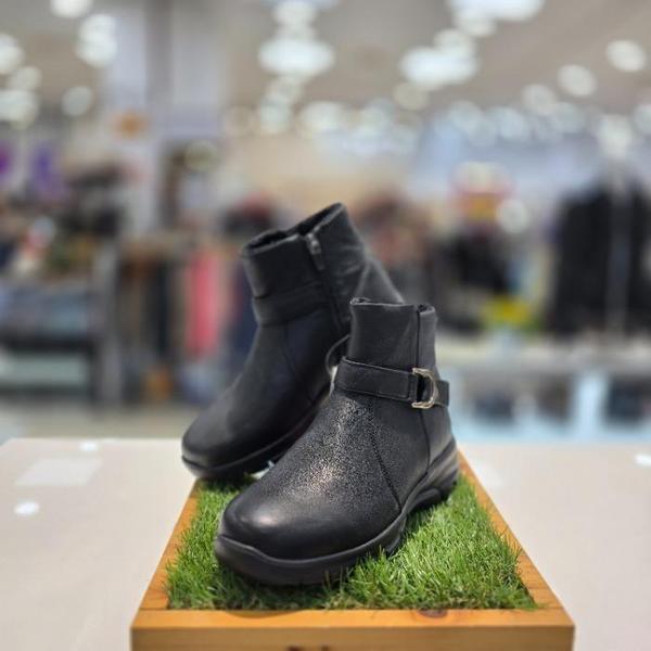 セーブゾーン04 女性コンフォートカジュアル軽量クッションファー4.5cmアンクルブーツ ブラック DIKFMMFN60 (S41367004)