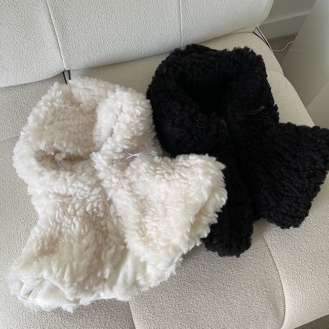 フードケープ 帽子 あったか もこもこ ふわふわ ファスナー 黒 白 ホワイト ブラック オルチャン 韓国 レディース かわいい 大人可愛い おしゃれ ラフ ラブリー キュート ガーリー