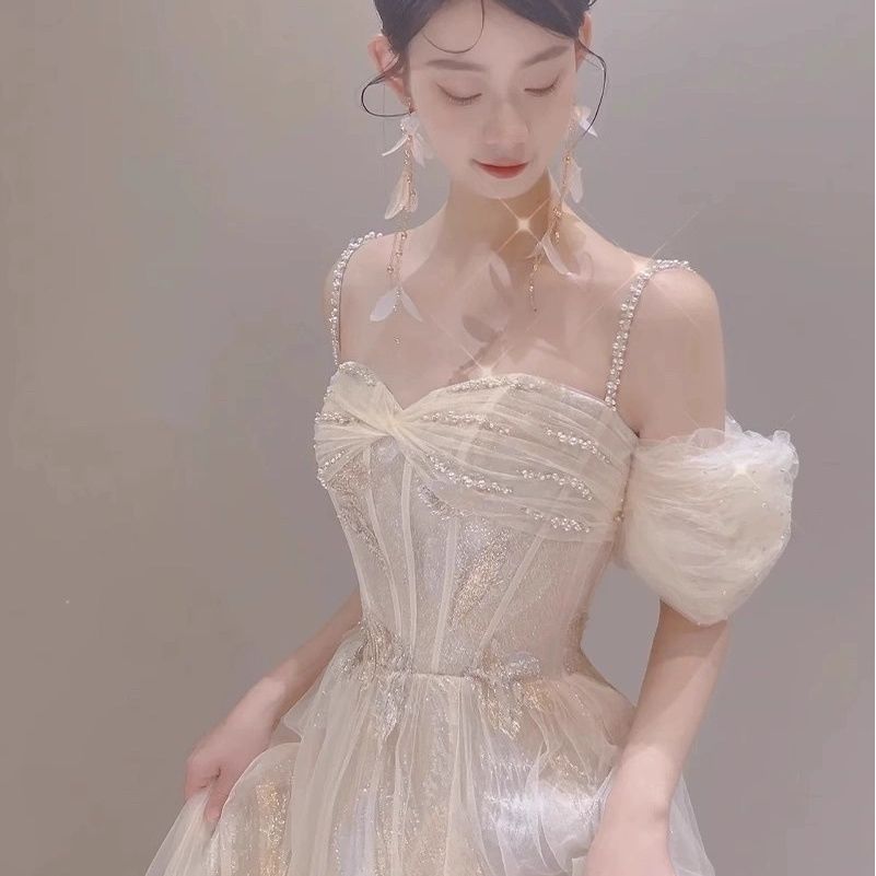 パーティー 贅沢な小人数宴会の誕生日の1字肩のタキシードのワンピース