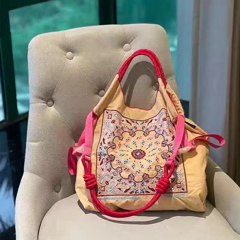 【1点ご購入 で10点プレゼントいたします】カシューナッツ柄刺繍ショッピングバッグ ニylonエコバッグ ファッションハンドバッグ 単肩バッグ カジュアルトラベル 195,072円