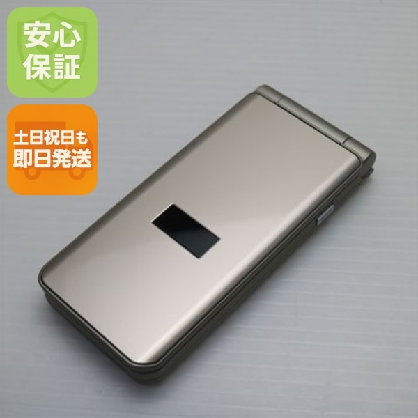 新品同様 arrows ケータイ ベーシック F-41C ゴールド スマホ 白ロム 中古 土日祝発送OK 136