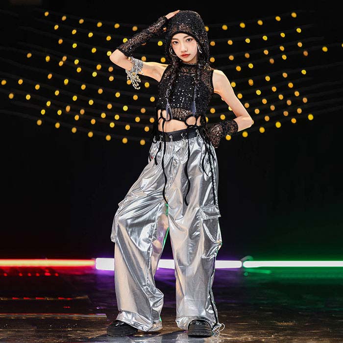 2件を15%値下げ キッズ jazz ヒップホップ ステージ衣装 女の子 ジャズダンス衣装 トップス ノースリーブ フード付き シースルー パンツ 上下セット キラキラ 光沢感 フリンジ 個性的 帽子
