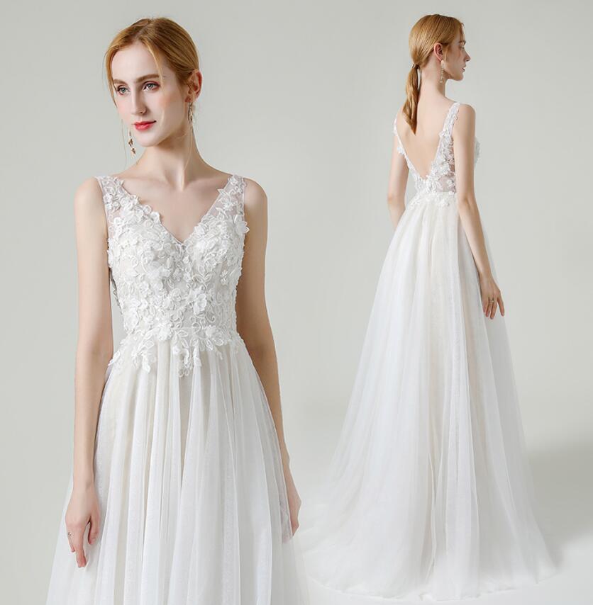 ロングウェディングドレス 花嫁 結婚式 披露宴 フォマール ウェディングドレス Ｖネック 美シルエット セクシー 美背 レース 花 フリル プリンセスライン フォマール ドレス 海外挙式 白いドレス