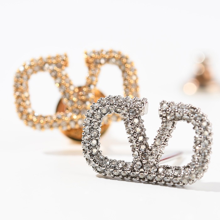 ピアス アクセサリー WJ0F85YCW レディース シルバー Vロゴ スワロフスキー ロゴ スタッド ギフト プレゼント