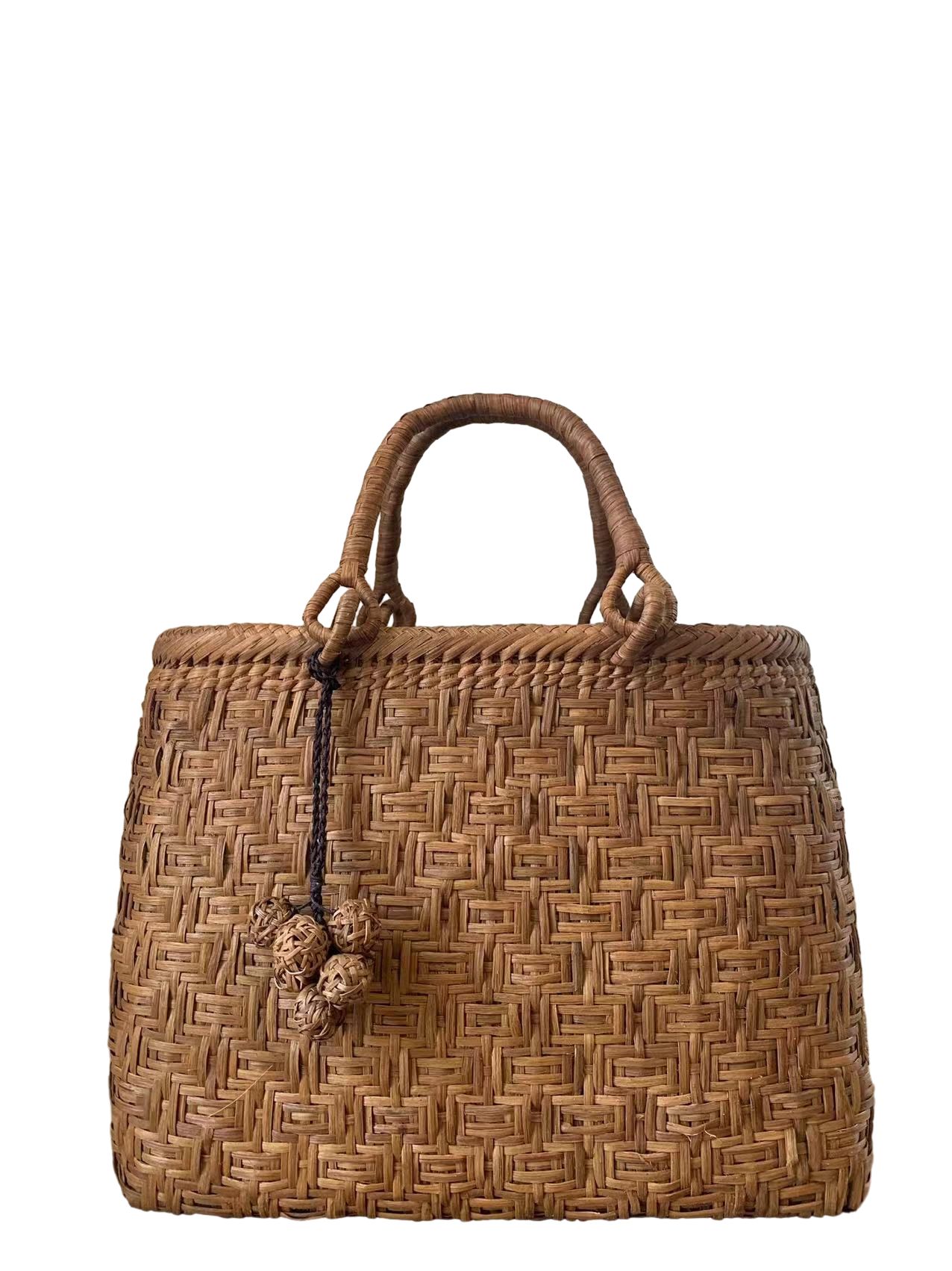 山葡萄　籠バッグ　亀甲編み　内布あり　チャーム付き (約)幅32本体高さ24マチ12cm