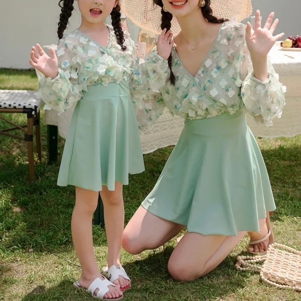 水着 スイムウェア レディース ワンピース 短パン 羽織り パッド付き 長袖 二の腕カバー お尻カバー お腹カバー シフォン ハイウエスト スカート ミニスカート 切り替え 露出控えめ かわいい 大人