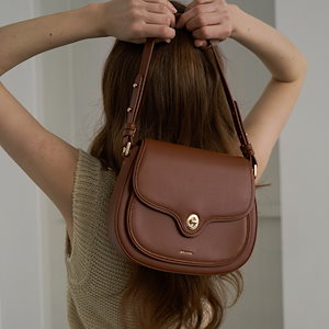 Qoo10 squareline Avery スクエア ミニ ショルダーバ