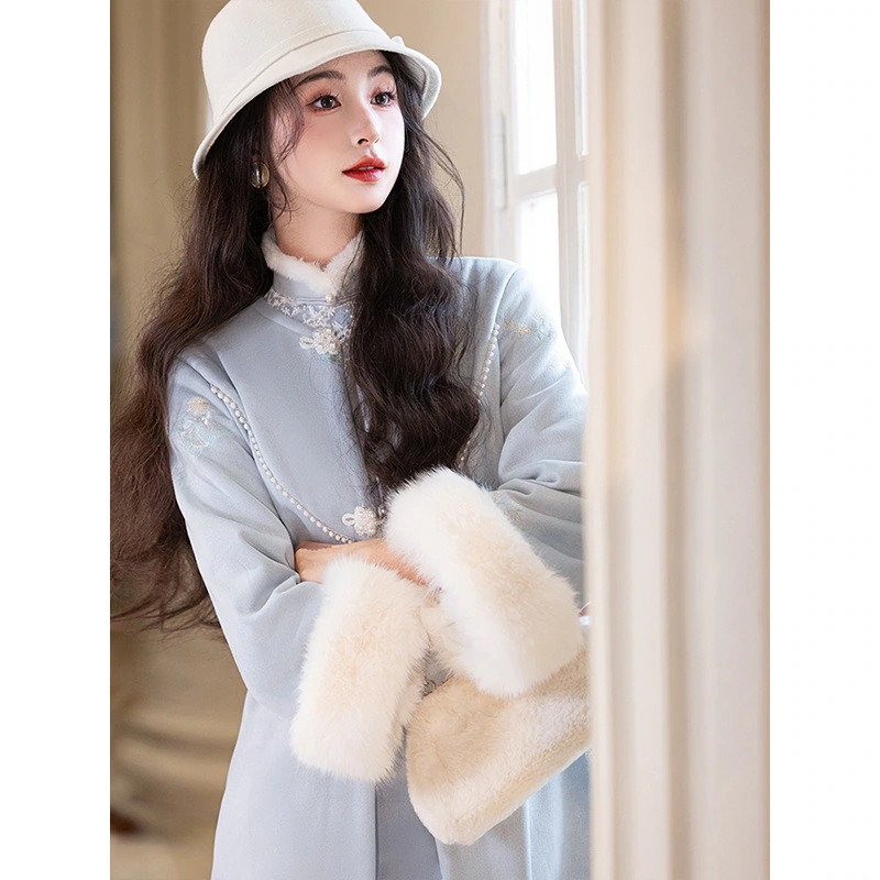 ワンピースドレスドレスブルーウールの秋と冬のチョンサム新しいの刺繍長い長袖コートコート改善若い女性冬 5,811円