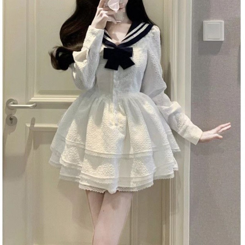 純白ネイビー衿ふくらみプリンセスドレス妖精小柄ウエストスカートバースデードレス