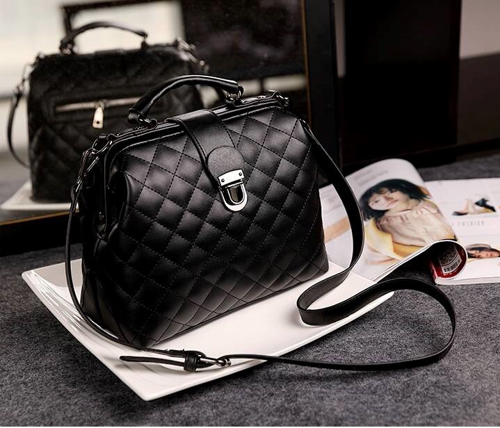 バッグ ワンショルダー キルティングトート ミニドクターバッグ クラシック ホワイト ブラック