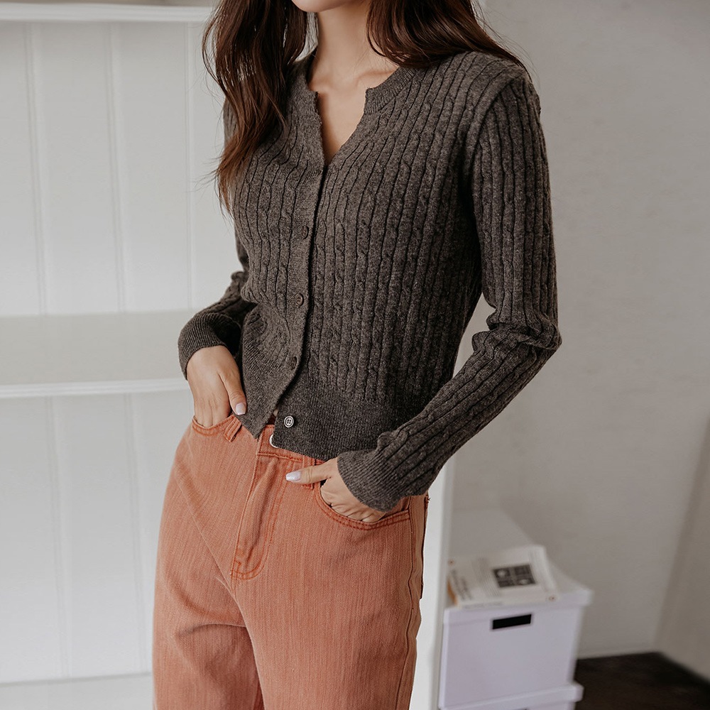 プチVネックケーブルカーディガン 5,500円