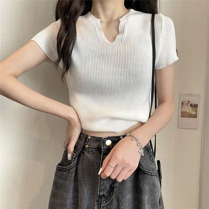 トップス Tシャツ カットソー ニットソー セーター 袖あり 半袖 スリム タイト ホワイト グレー ブラック かわいい 大人可愛い きれいめ シンプル 上品 おしゃれ 主役級 存在感 春 個性的 5,561円