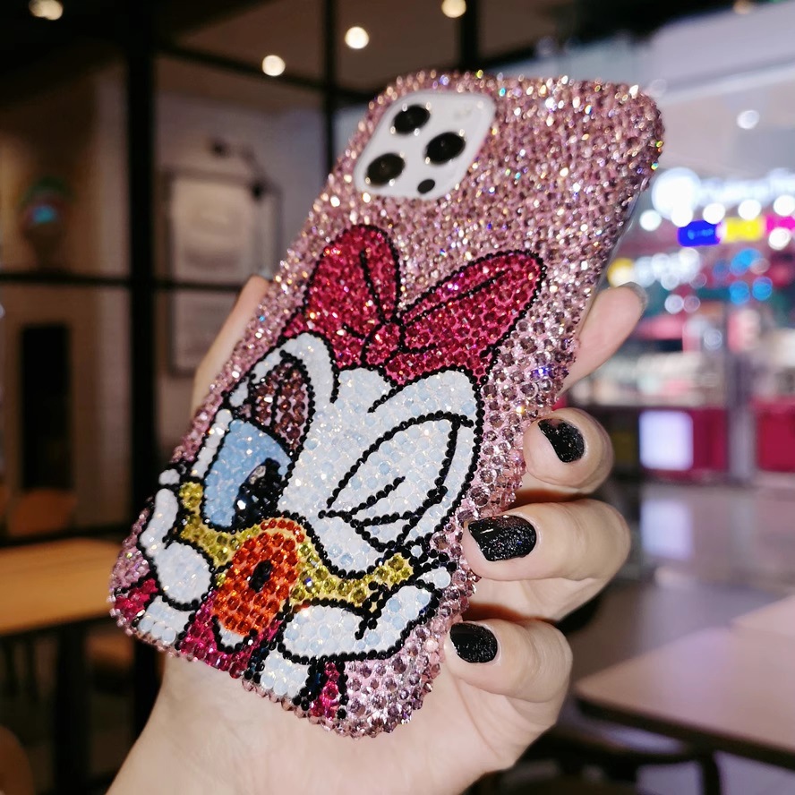 手作り iPhoneケース デイジーダック キラキラのラインストーン iPhone16/15/14/13/12/11ケース Plus Pro Max