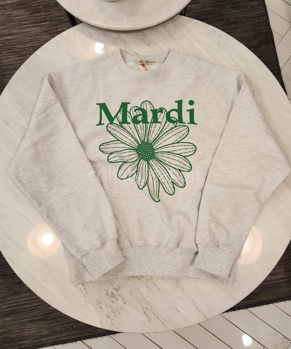 【cocco.*・゜専用】Mardi Mercredi 長袖スウェット cocco.*・゜専用】Mardi Mercredi 長袖スウェットアウトレ
