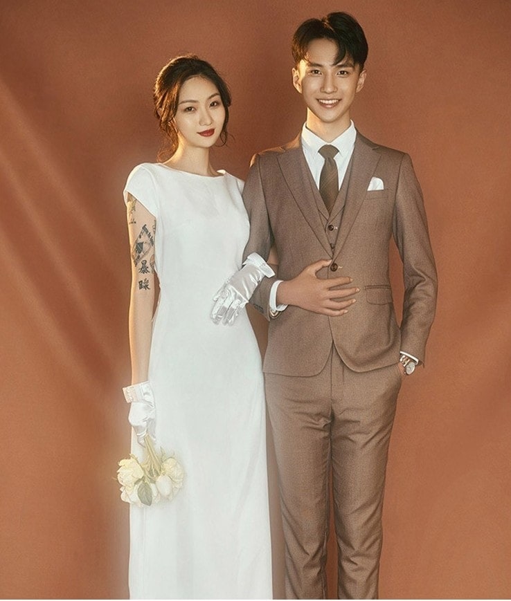 ウエディングドレス 海外挙式 白 前撮り 後撮り 背中開き 撮影 新婦 結婚式 二次会 披露宴 エンパイア フォトウエディング 袖あり シンプル 花嫁ドレス レース 7,472円