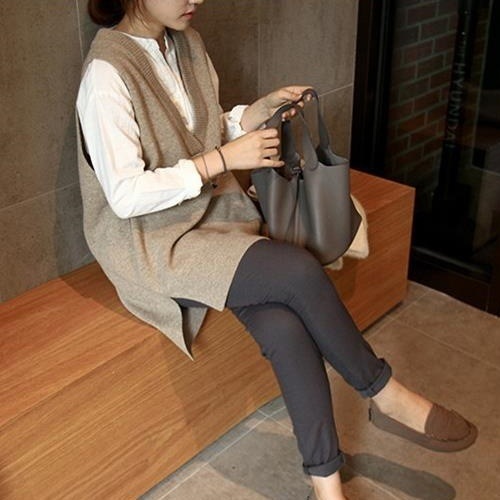 ニット ベスト トップス 全4色 ロング丈 Vネック リブ ノースリーブ ゆったり 大きめ かわいい 可愛い シンプル カジュアル おしゃれ お洒落 レトロ 可愛い 女子 こなれ感