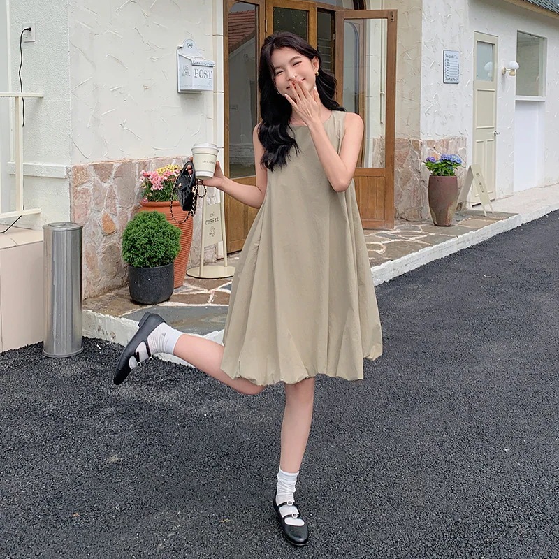 実際の韓国のラウンドネックノースリーブベストランタンドレス2024夏モデル小さな緩い休日スタイルの芽のドレス