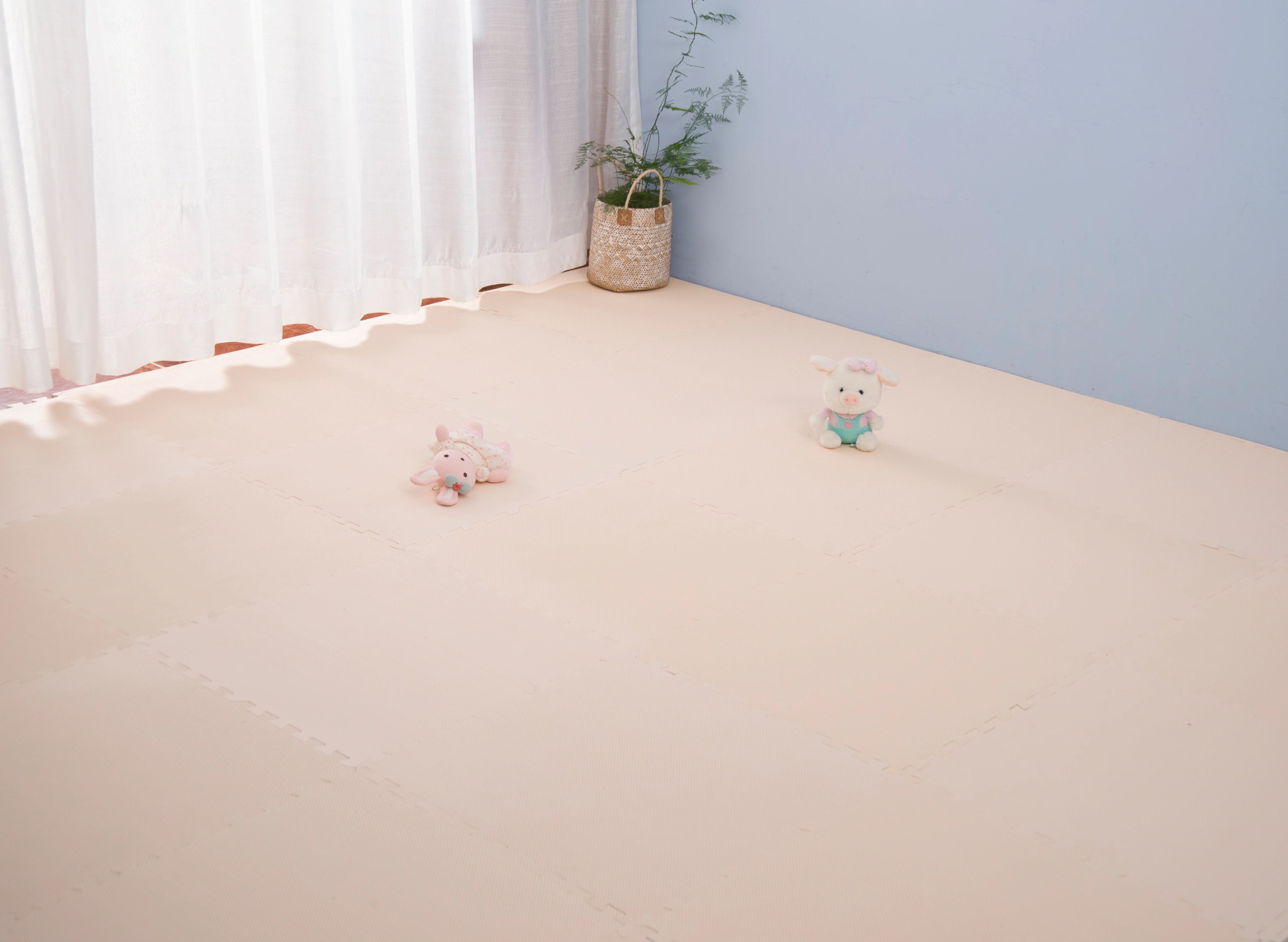 ントマット 大判60cm 3畳 16枚 厚手 2cm おしゃれ EVA 防音断熱 安心のノンホル 転倒防止 サイドパーツ付き【ベージュ】 Beige Plastic シングルベッド シング