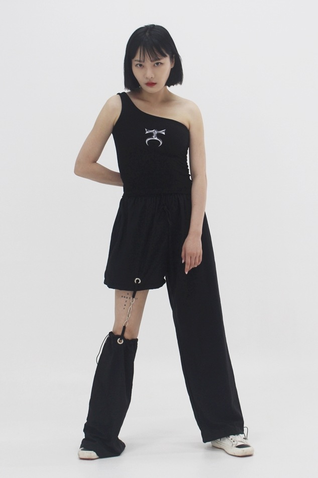 ロゴアンバルスリーブトップ(BLACK)