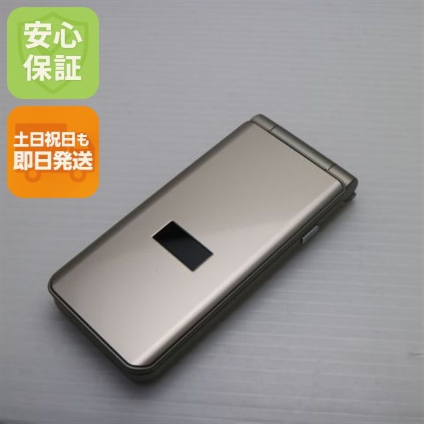 新品同様 arrows ケータイ ベーシック F-41C ゴールド スマホ 白ロム 中古 土日祝発送OK 141