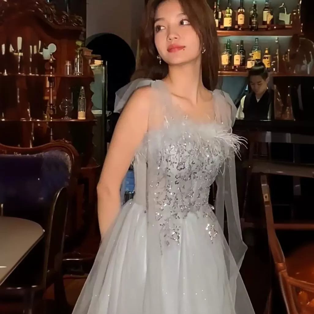 ドレスフェミニンでハイエンドホスティングアートテストボーカルドレススーパー