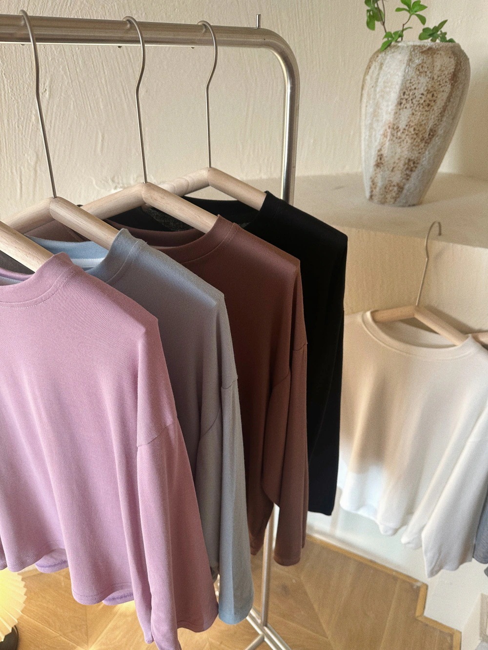 2024子供長袖Tシャツ 男の子 女の子春夏ベーシック日焼け止めシンプル長袖トップス