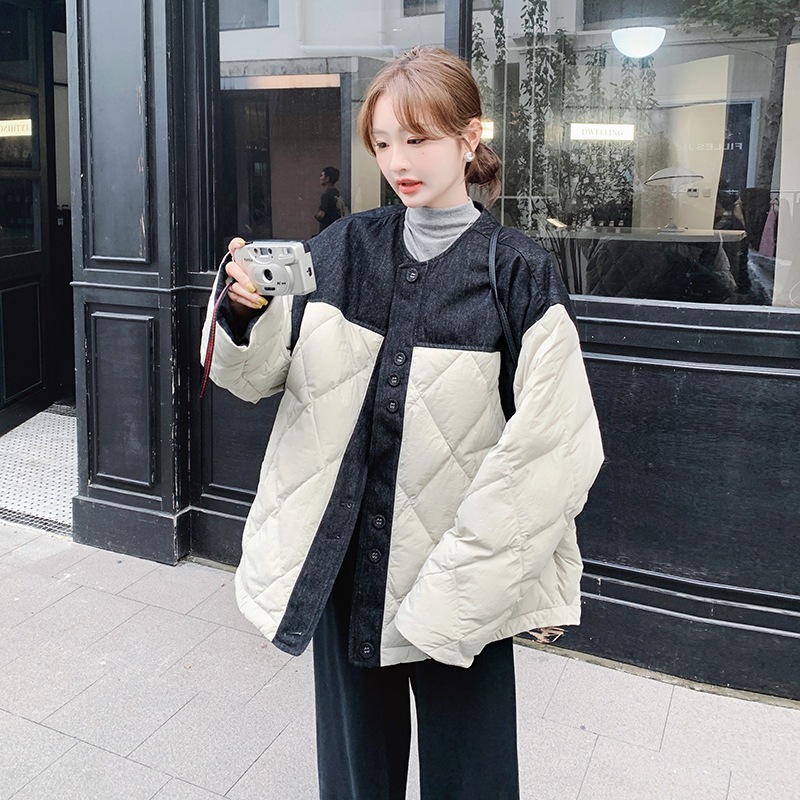 スウィートデニム衝突スプライシングダイヤモンド格子縞ダウンジャケット2024新しいファッショナブルなシンプルで汎用性の高いダウンジャケット