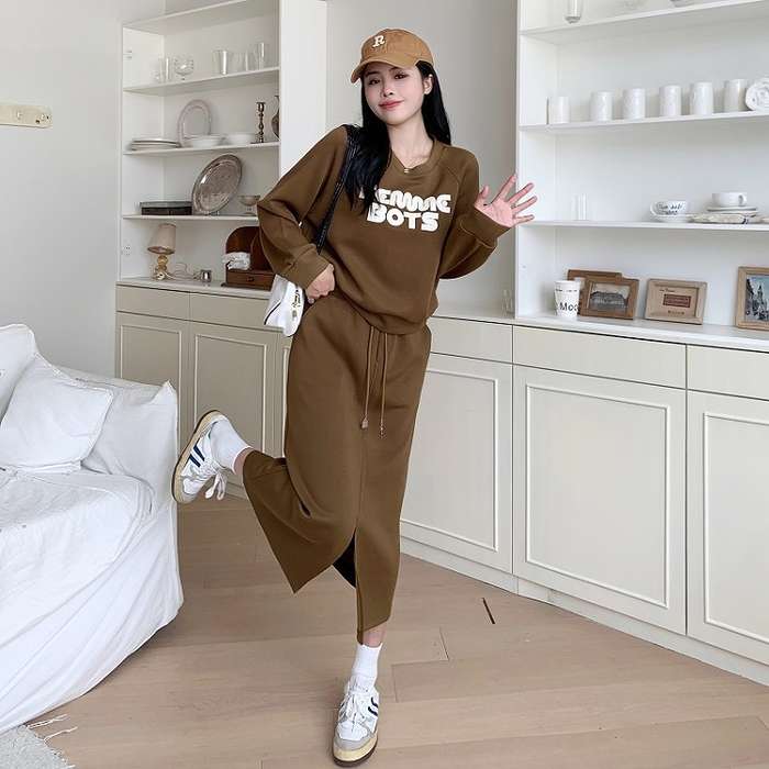 激安販売！冬新作 大きいサイズ レディース セットアップ 上下セット スウェット スカート 長袖 スリット 英字ロゴ シンプル M L LL 3L 4L 5L 大人 30代 40代 50代 冬服 20