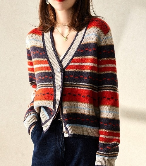 トップス デート モテアイテム カーディガン 長袖 ウール 可愛い きれいめ 上品 おしゃれ かっこいい 可愛い ラブリー キュート ガーリー クール モード系 セクシー エレガント 存在感