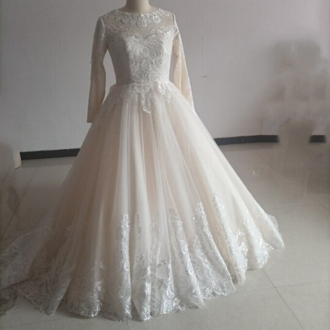 ブラウンカラードレス キラキラチュール ベアトップ 取り外フスリーブし挙式 結婚式