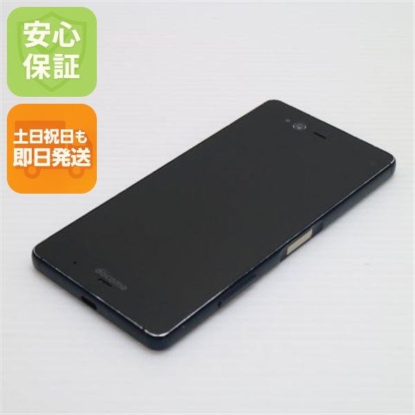 美品 F-01K arrows NX ブルーブラック スマホ DoCoMo 富士通 55