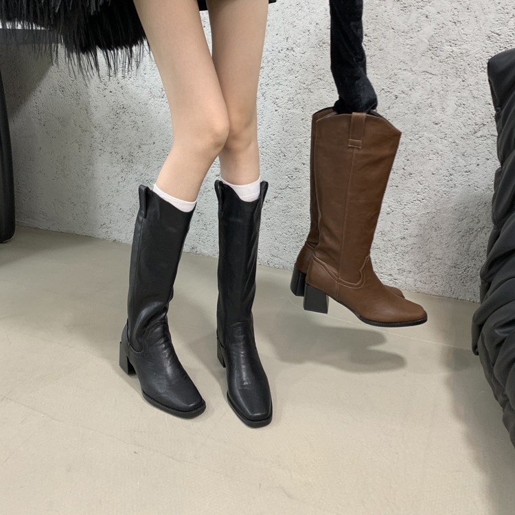 2024年の新しい秋と冬のブラウンナイトレトロ厚いかかとのかかと膝ブーツ 4,835円