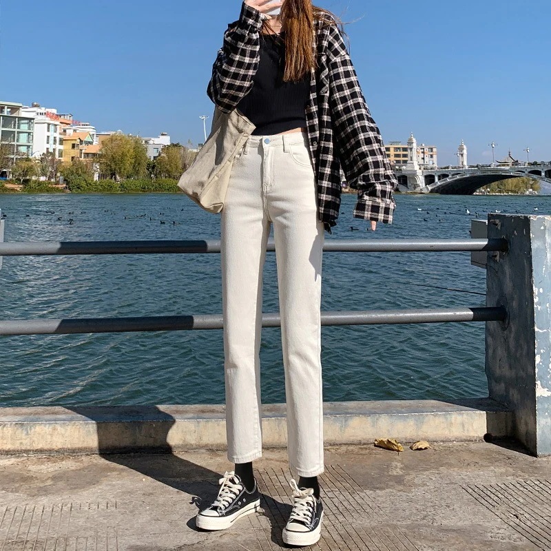 オフホワイト シガレット パイプ ストレート ジーンズ 女性用 夏 薄手 2024 ハイウエスト スリム パンツ 小柄な方向け安い