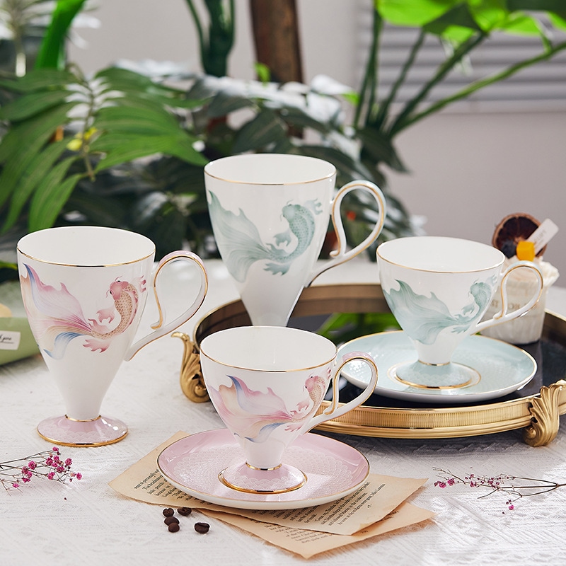 コーヒーカップセラミック高見え英国アフタヌーンティーカップ＆ソーサーマグ家庭用ボーンチャイナティーカップセラミックカップウォーターカップ