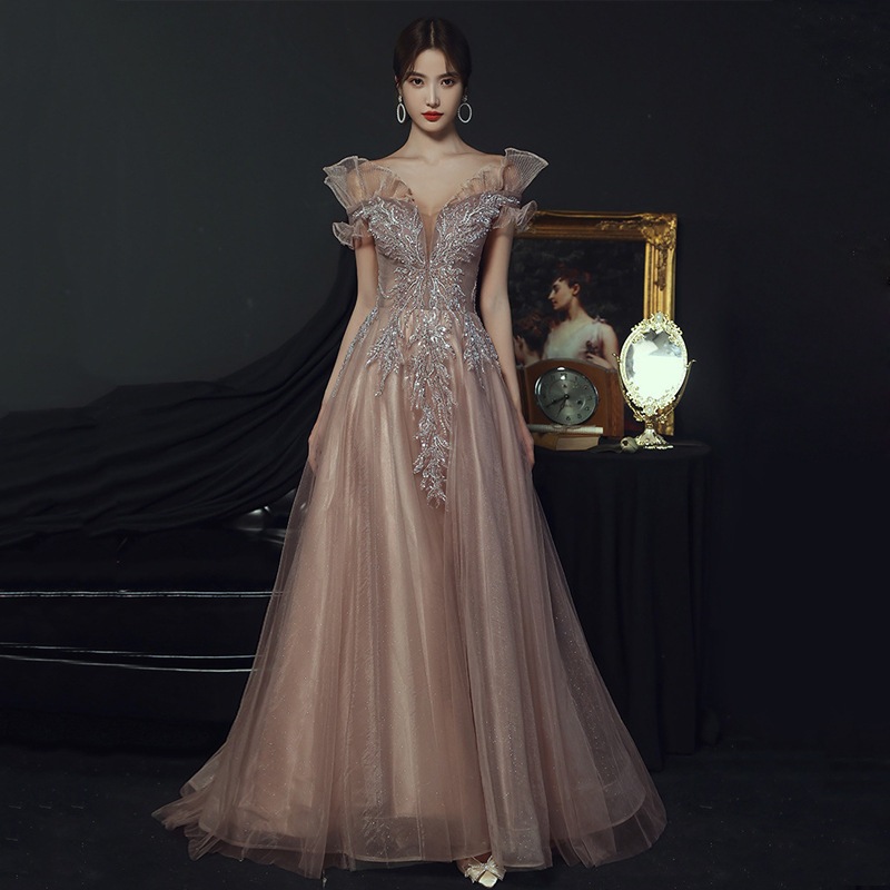 女性のためのイブニングドレス 24 新しい夏のワンショルダー宴会ホスト Xianqi 重工業エレガントな女性痩身ロングドレス