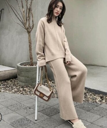 ニットセットアップ セットアップ セーター ワイドパンツ l 長袖 ハイネック ストレート ワイド サマーニット 上下セット 2点セット 大人可愛い シンプル 大人 上品 おしゃれ 無地 春 秋