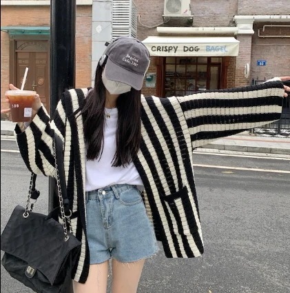 トップス カーディガン フーディー ブルゾン ジャケット 袖あり 長袖 ドロップショルダー デザイン オーバーサイズ 美ライン 前開き ニット フード付き かわいい 大人可愛い きれいめ シンプル