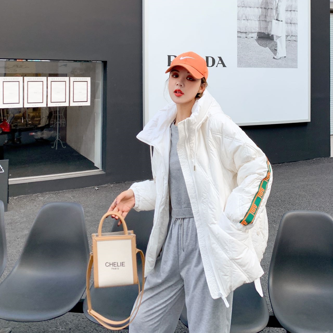 22女式韓版羽毛ひし形格立襟大袋婦人服純色ダウンジャケット