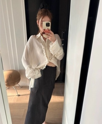 ゆったりフリルブラウス トップス ブラウス 長袖 アウター ロング丈 大きいめ ピンク ホワイト グリーン 清潔感 お出かけ ルームウェア ガーリー 旅行 爽やか フレア かわいい 大人可愛い