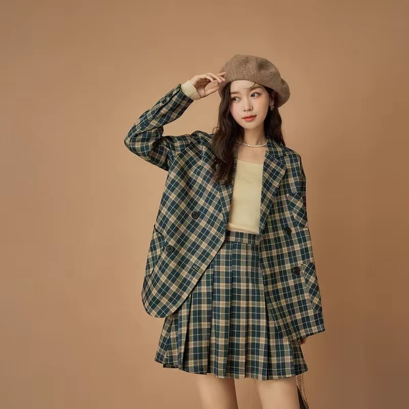 ファッションスーツ女性春秋の新しい格子の小さいスーツ+半身のスカートの2つのセット