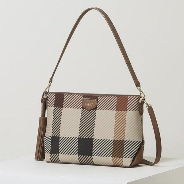 DCBA3E686 [GREAT HOUSE CHECK PVC] ブラウンビッグハウスチェックショルダーバッグ